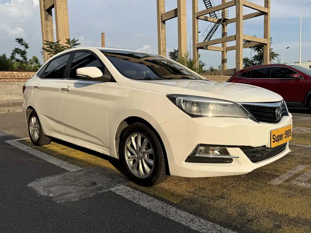 Changan Yuexiang V7 2017 — фото 3