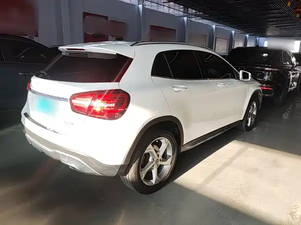 Mercedes-Benz GLA 2017