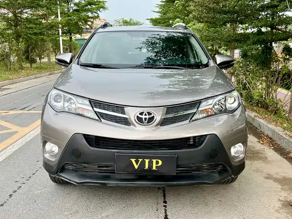 Toyota RAV4 2015