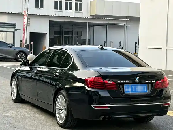 BMW 5 Series 2017