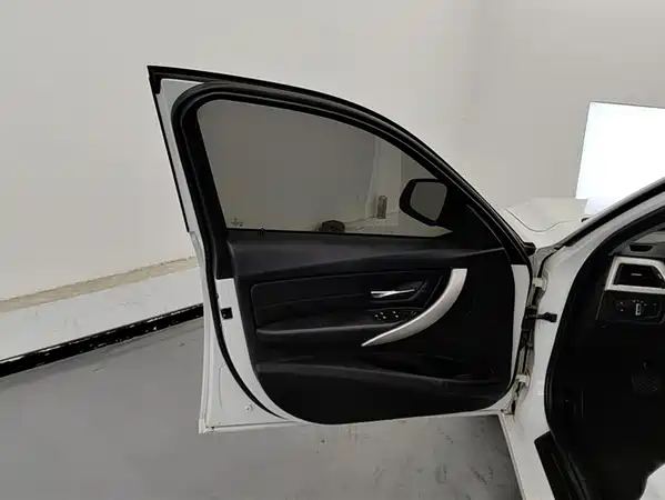 BMW 3 Series 2013