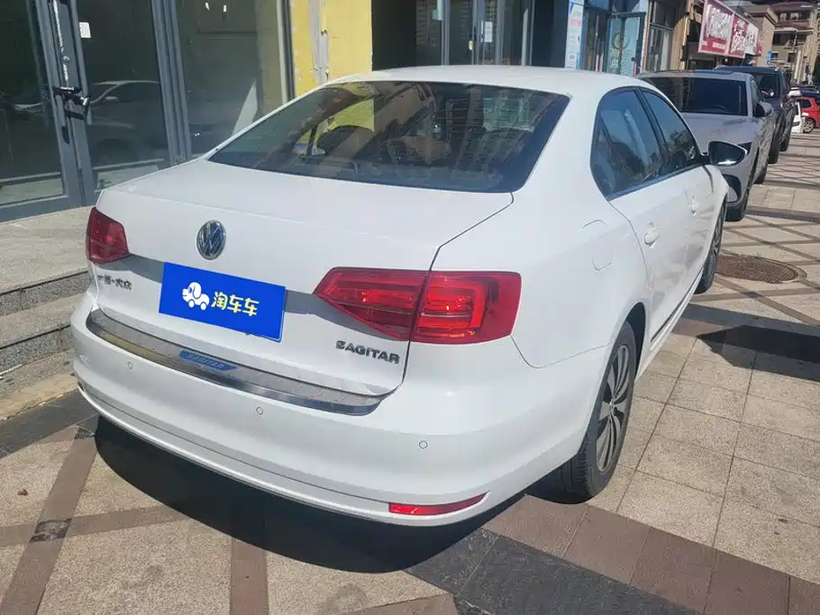 Volkswagen Sagitar 2018