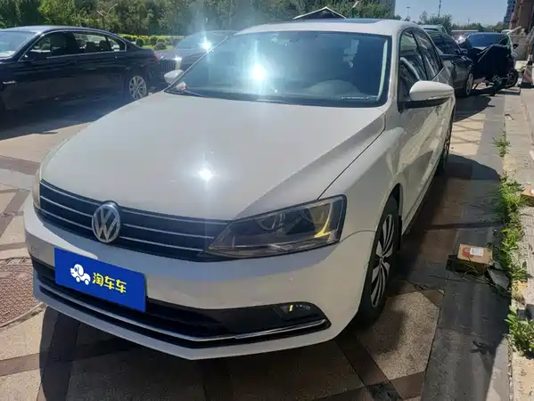 Volkswagen Sagitar 2018