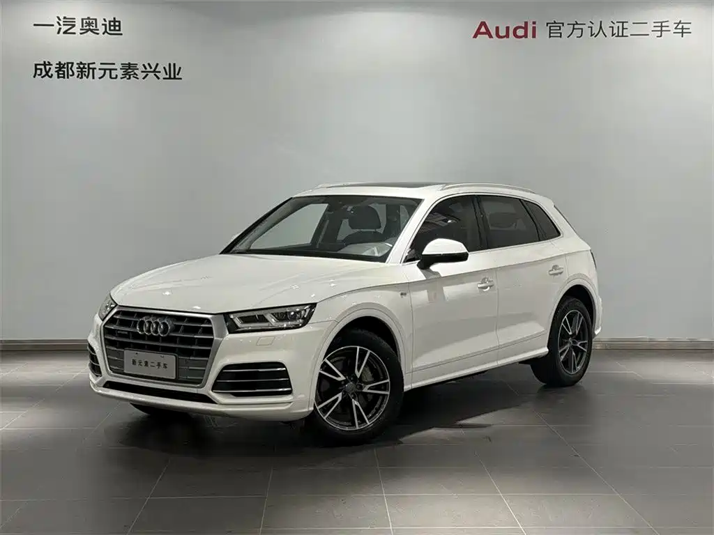Audi Q5L 2019 — фото 1