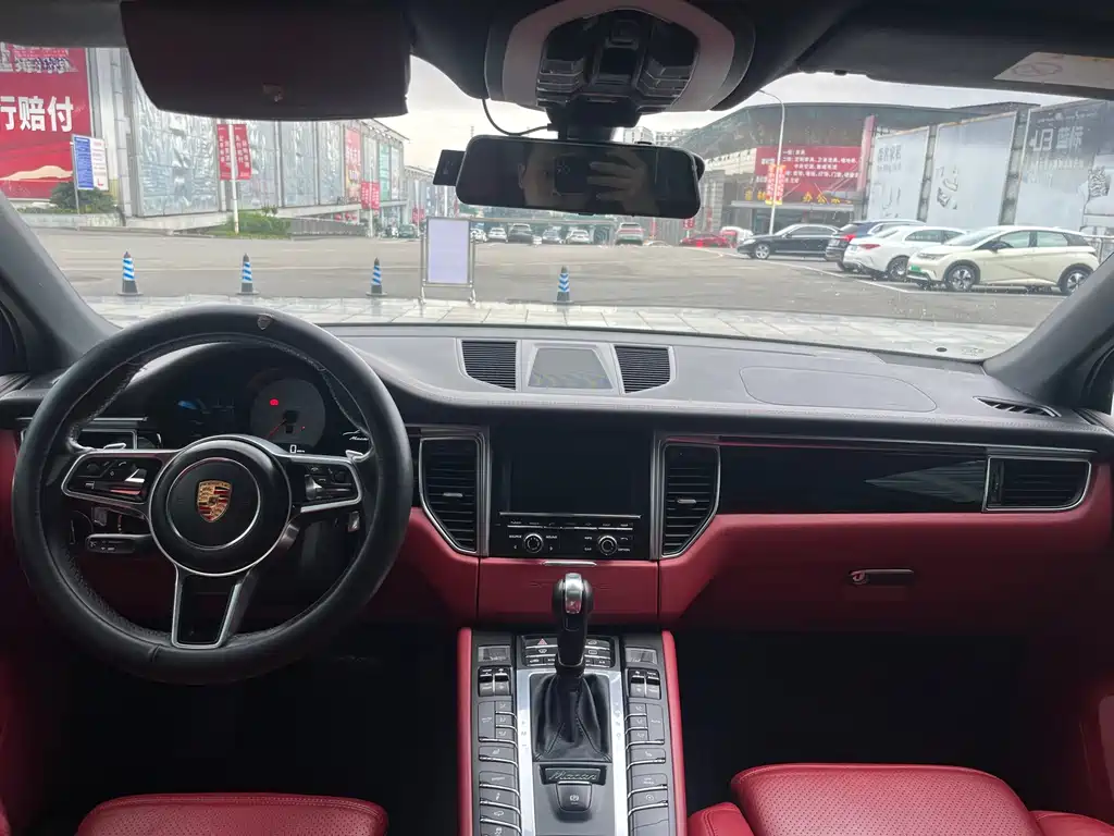 Porsche Macan 2015 — фото 12