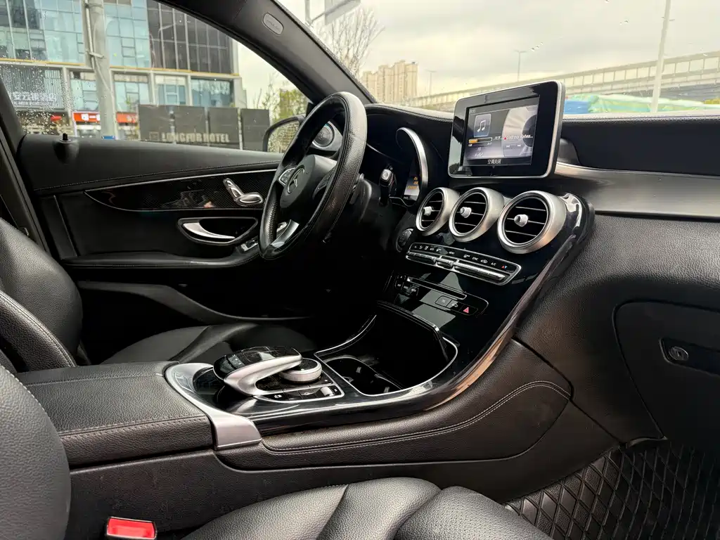 Mercedes-Benz GLC Coupe 2018 — фото 11