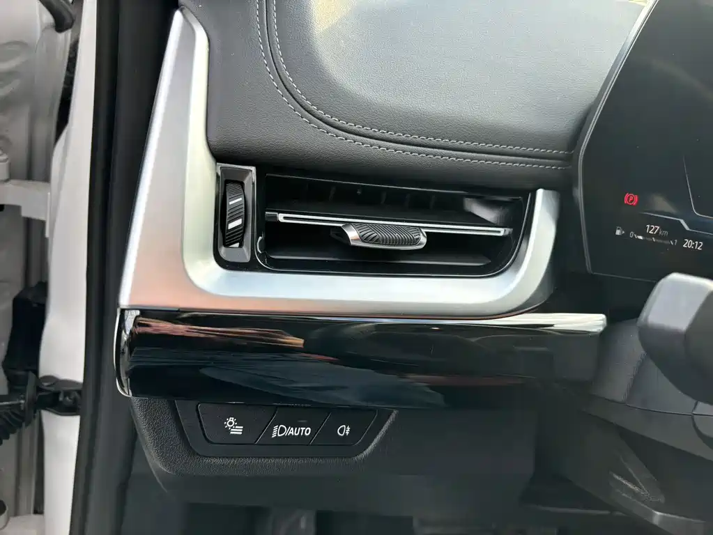 BMW X1 2023 — фото 15