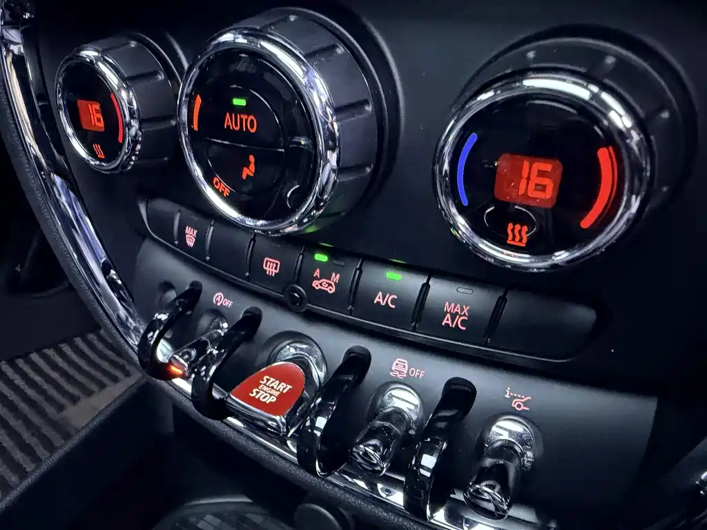 MINI Clubman 2017 — фото 14