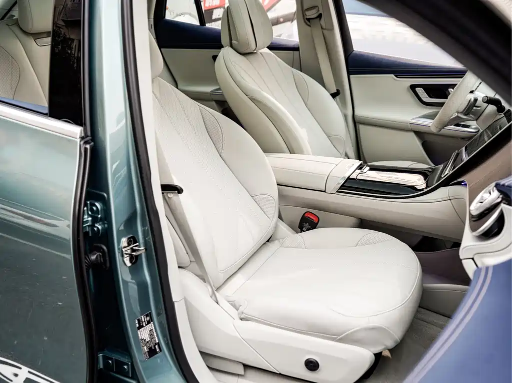 Mercedes-Benz EQE SUV 2024 — фото 14
