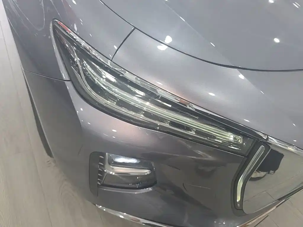Hongqi H5 PHEV 2025 — фото 13