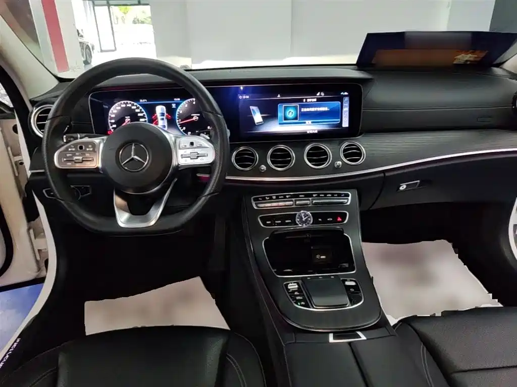 Mercedes-Benz E-Class 2020 — фото 10