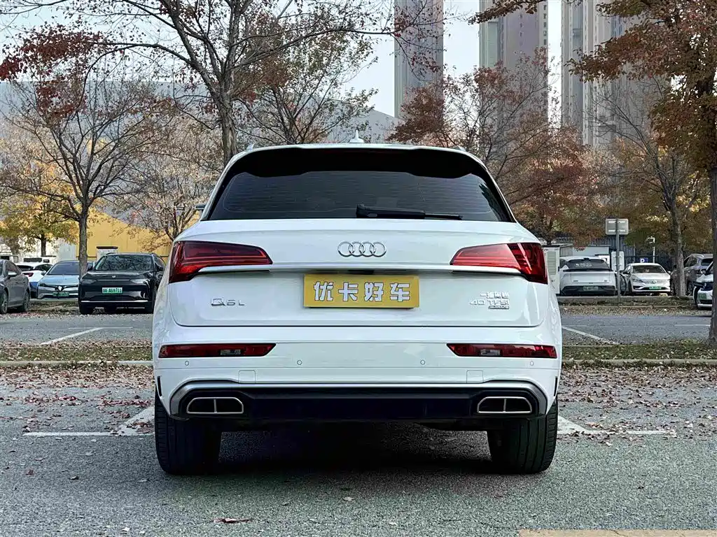 Audi Q5L 2022