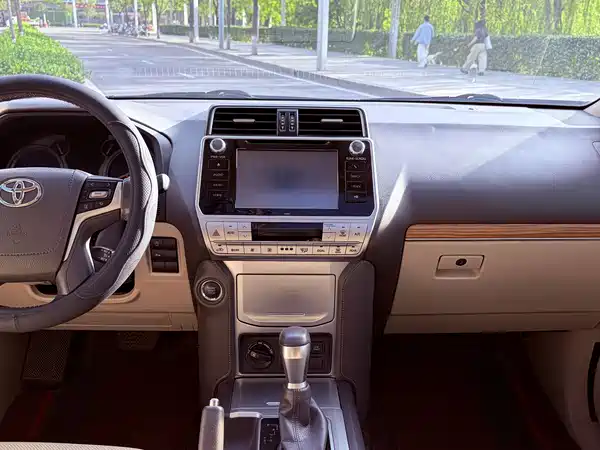 Toyota Prado 2018