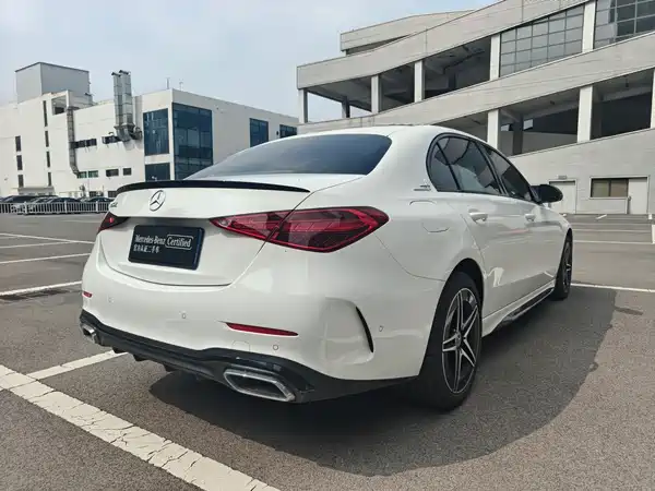 Mercedes-Benz C-Class 2025