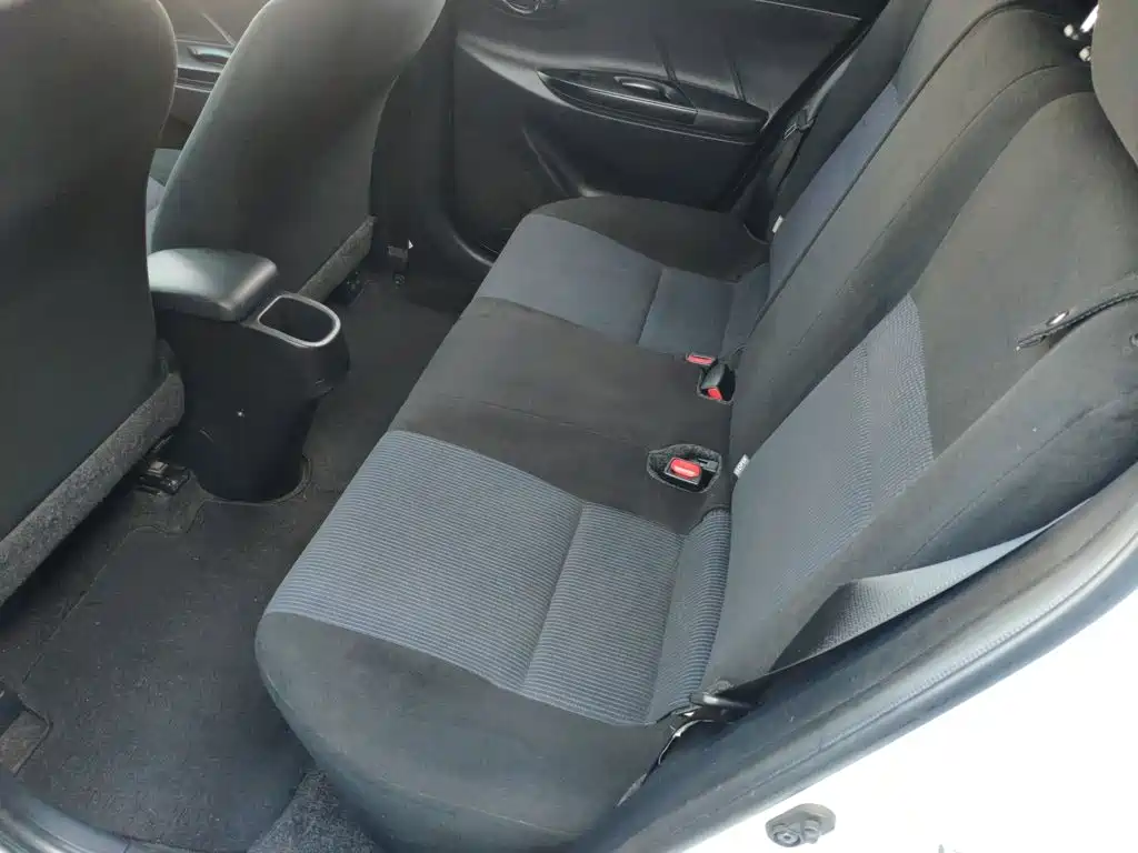 Toyota Yaris L 2019 — фото 17
