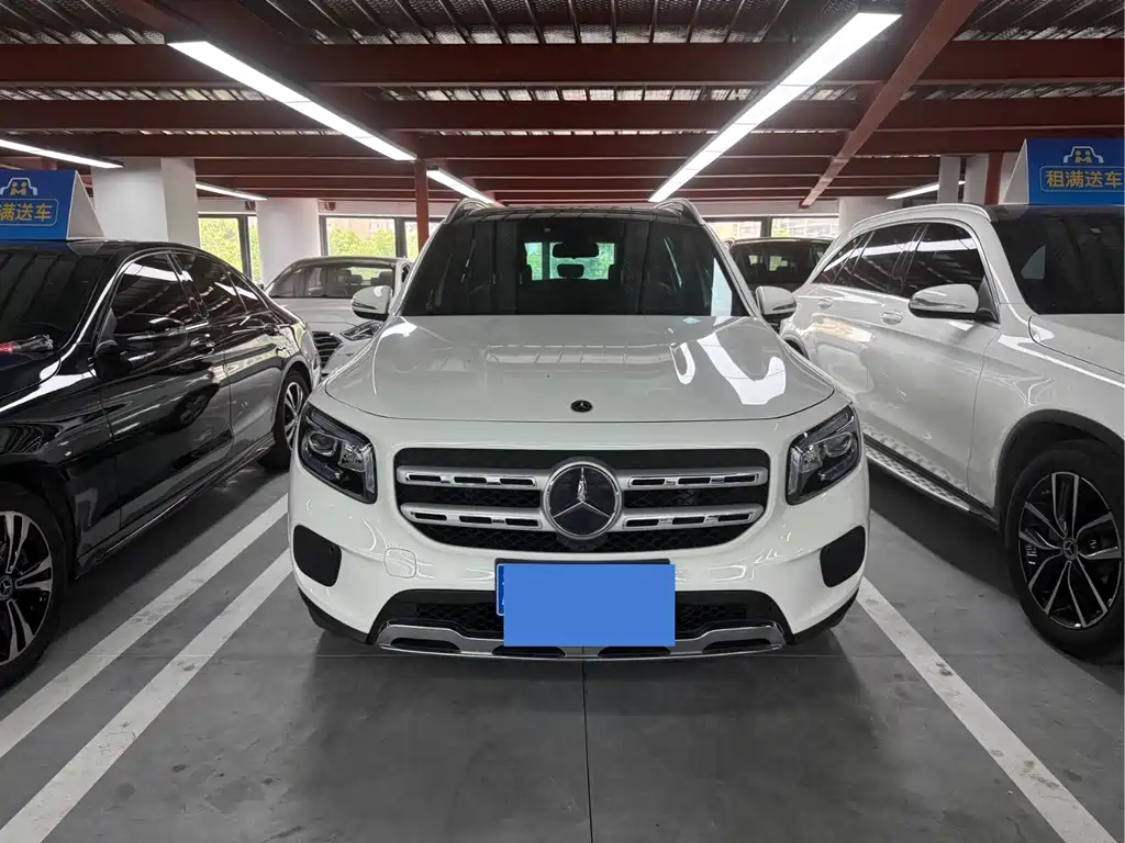 Mercedes-Benz GLB 2021