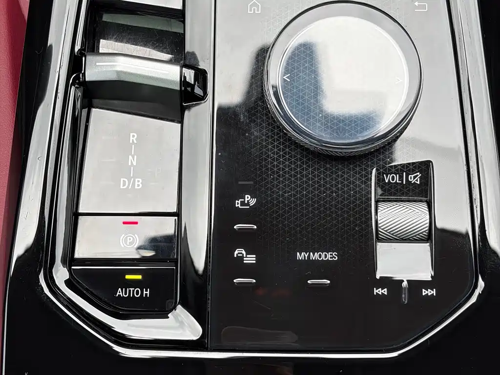 BMW i5 2024 — фото 16