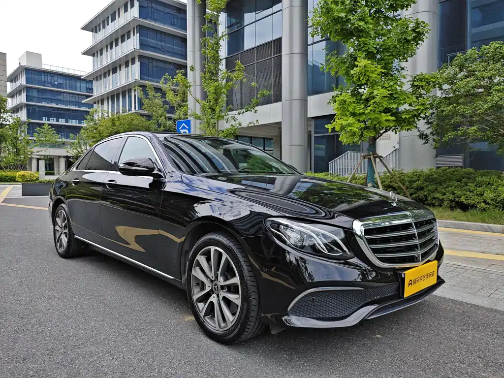 Mercedes-Benz E-Class 2019 — фото 3