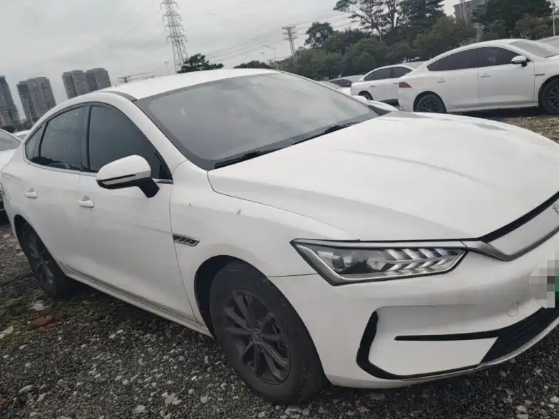 BYD Qin PLUS 2022 — фото 3