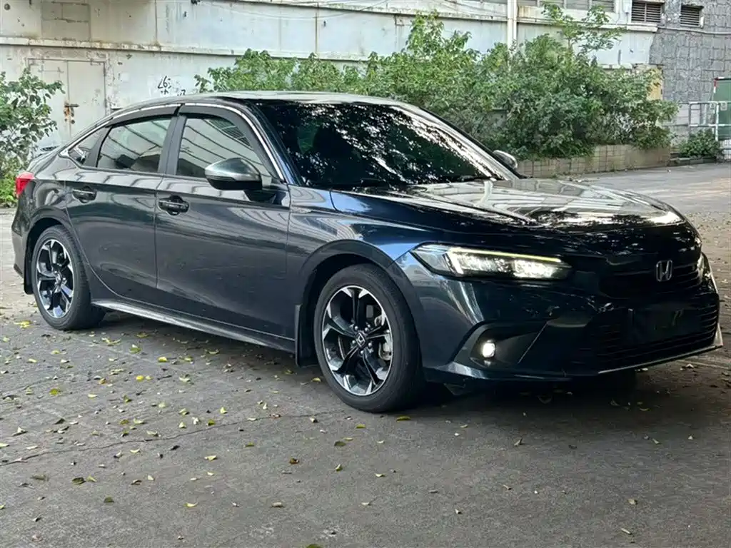 Honda Civic 2023 — фото 10
