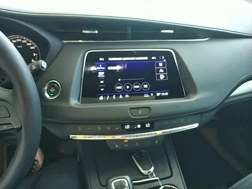 Cadillac XT4 2019 — фото 13