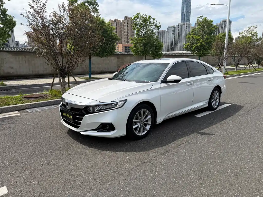 Honda Accord 2023 — фото 1