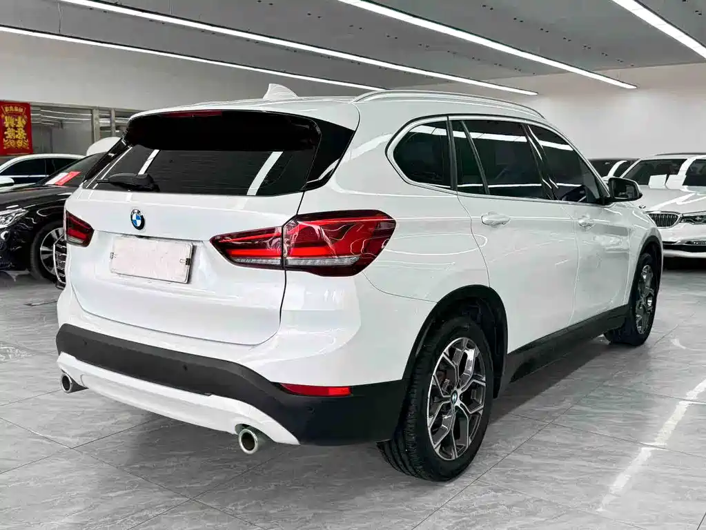 BMW X1 2022 — фото 4