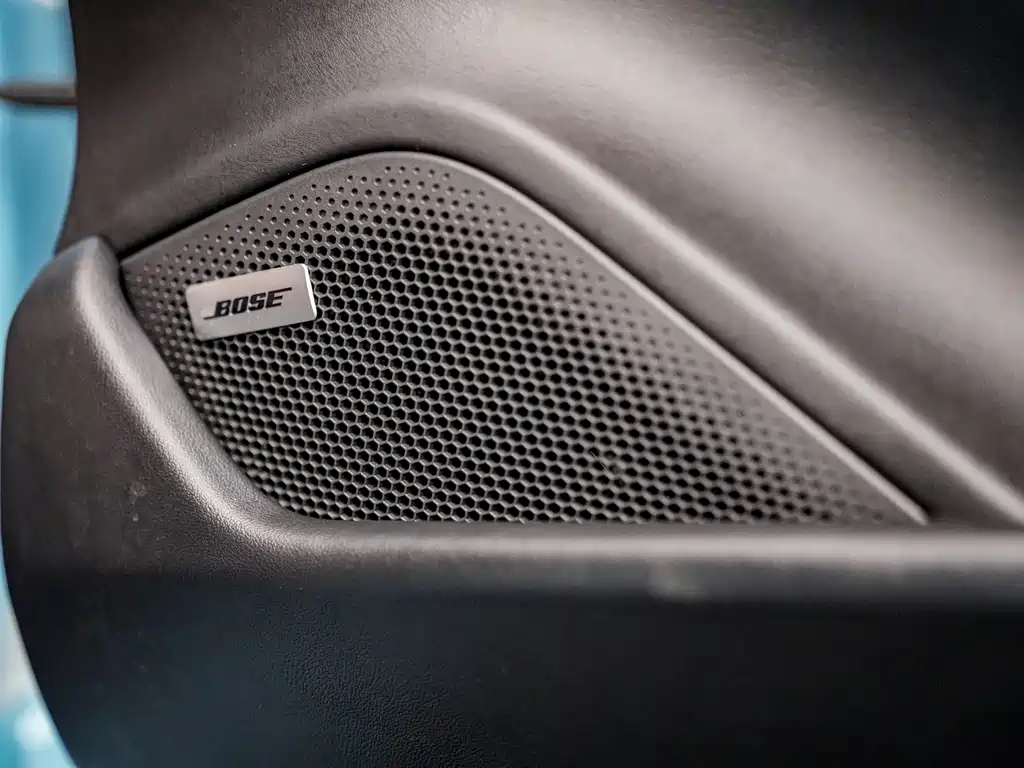 Porsche Taycan 2021 — фото 17