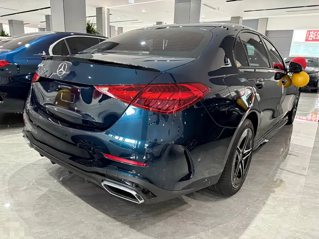 Mercedes-Benz C-Class 2023 — фото 7