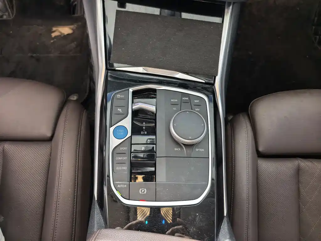 BMW i3 2024 — фото 14