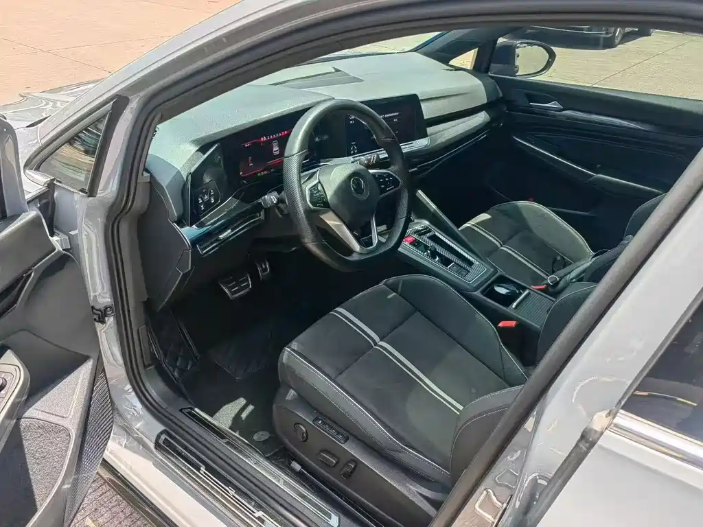 Volkswagen Golf 2022