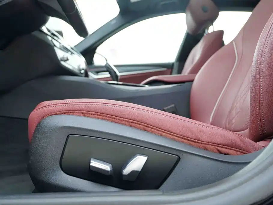 BMW 5 Series 2022 — фото 13
