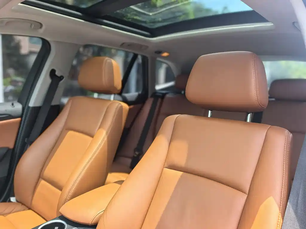 BMW X1 2016 — фото 12