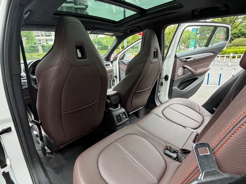 BMW X2 2022 — фото 15