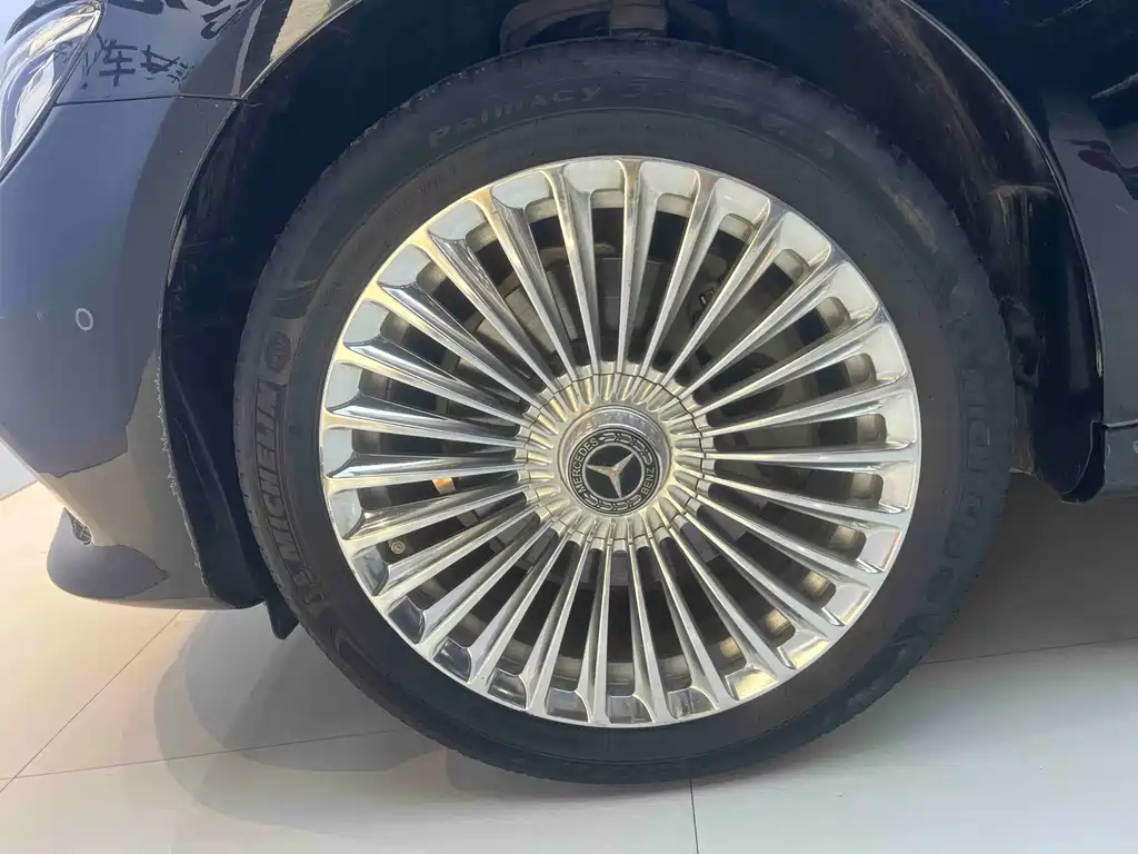 Mercedes-Benz E-Class 2018