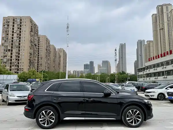 Audi Q5L 2025