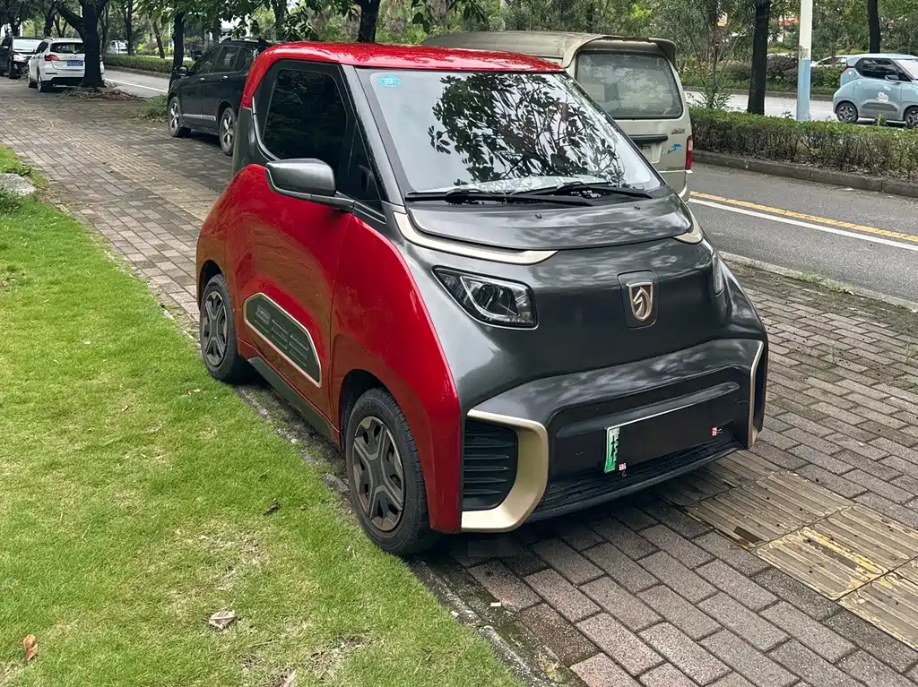 Baojun E200 2019 — фото 3