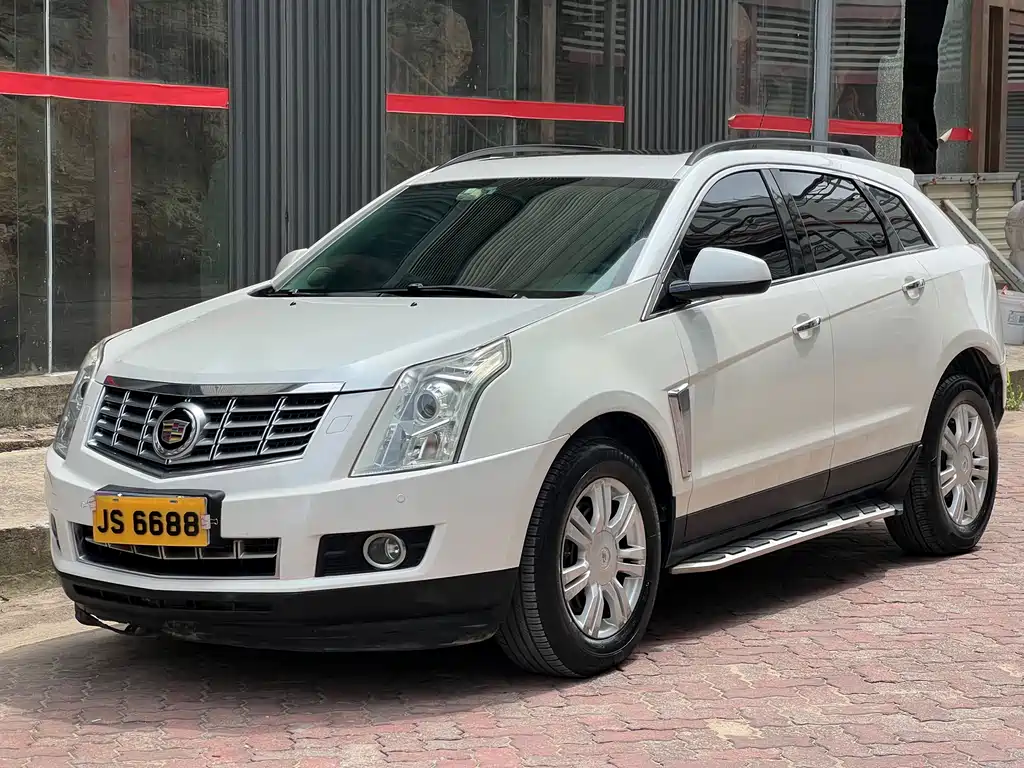 Cadillac SRX 2015 — фото 1