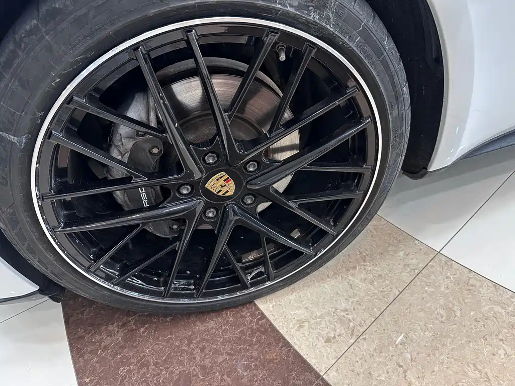 Porsche Panamera 2018 — фото 17