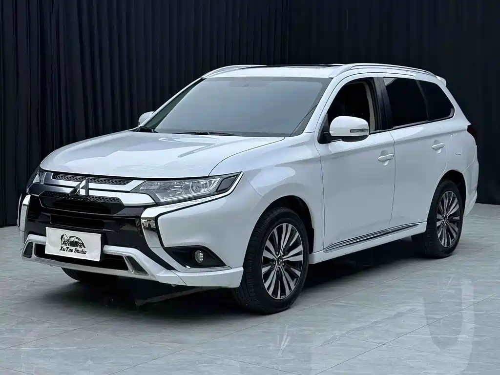 Mitsubishi Outlander 2022
