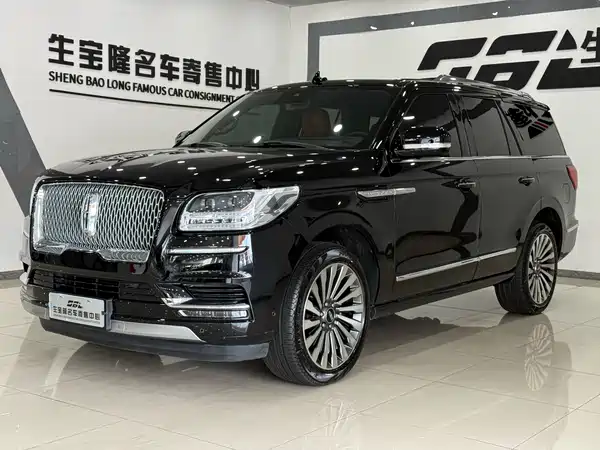 Lincoln Navigator 2021