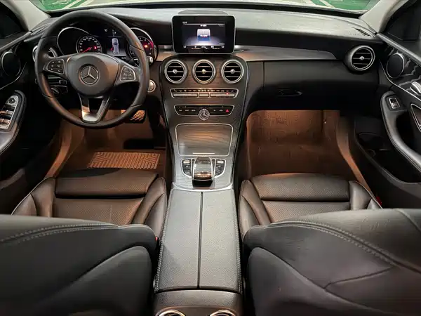 Mercedes-Benz C-Class 2018