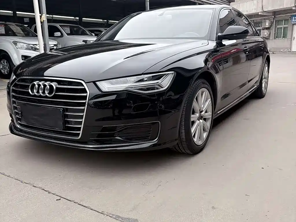 Audi A6L 2018 — фото 1
