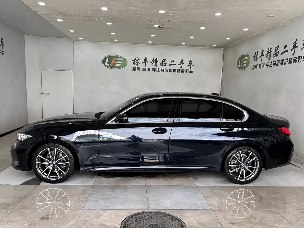 BMW 3 Series 2025