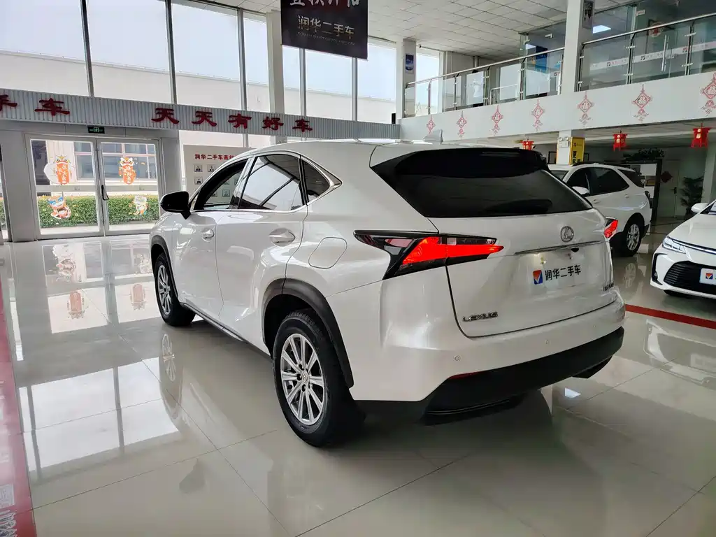 Lexus NX 2015 — фото 11