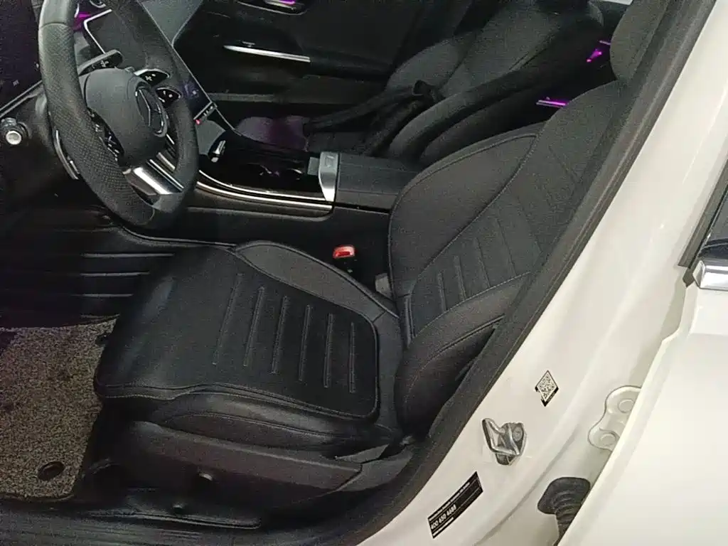 Mercedes-Benz C-Class 2023 — фото 15