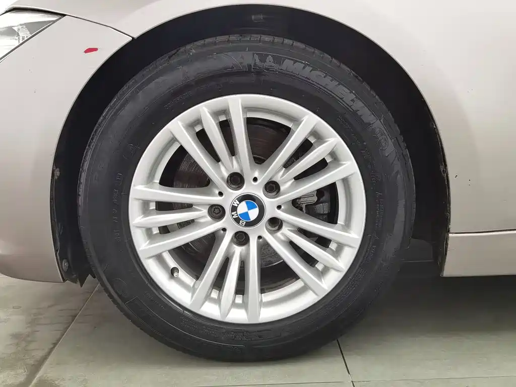 BMW 3 Series 2014 — фото 17