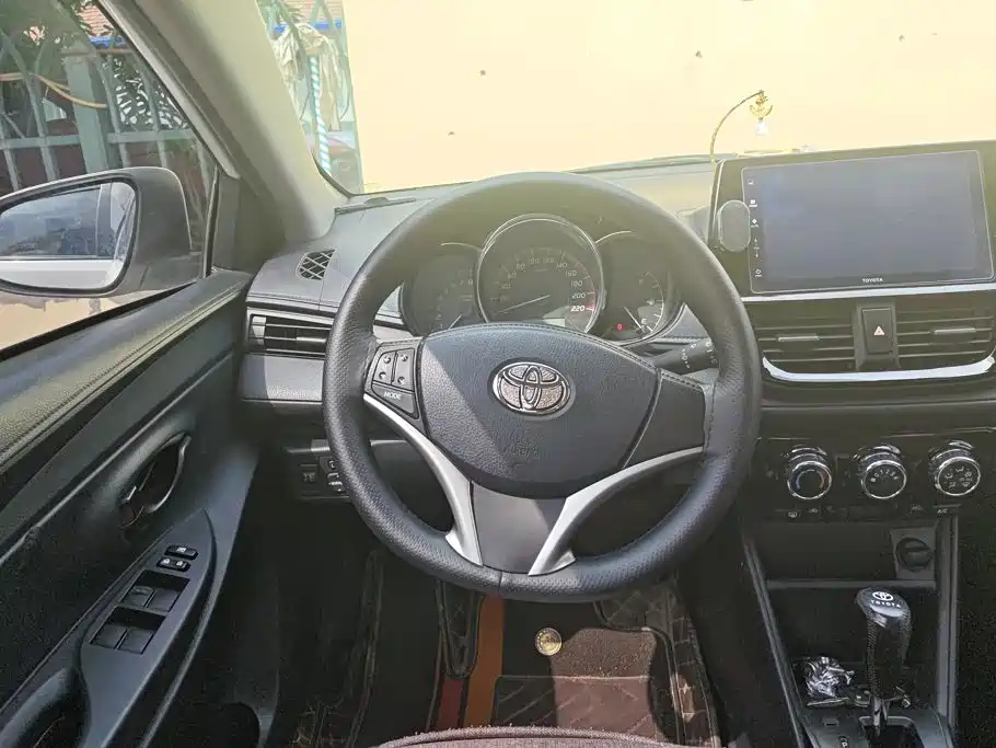 Toyota Vios FS 2023 — фото 15