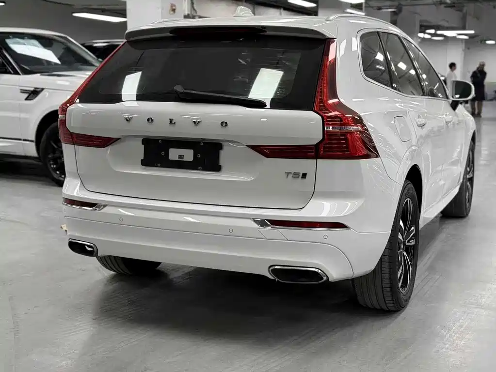 Volvo XC60 2019 — фото 14