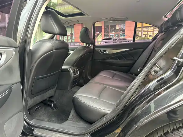 Infiniti Q50L 2018